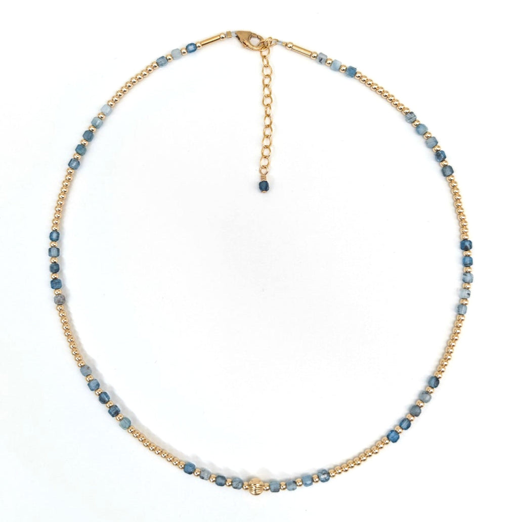 LILY NECKLACE