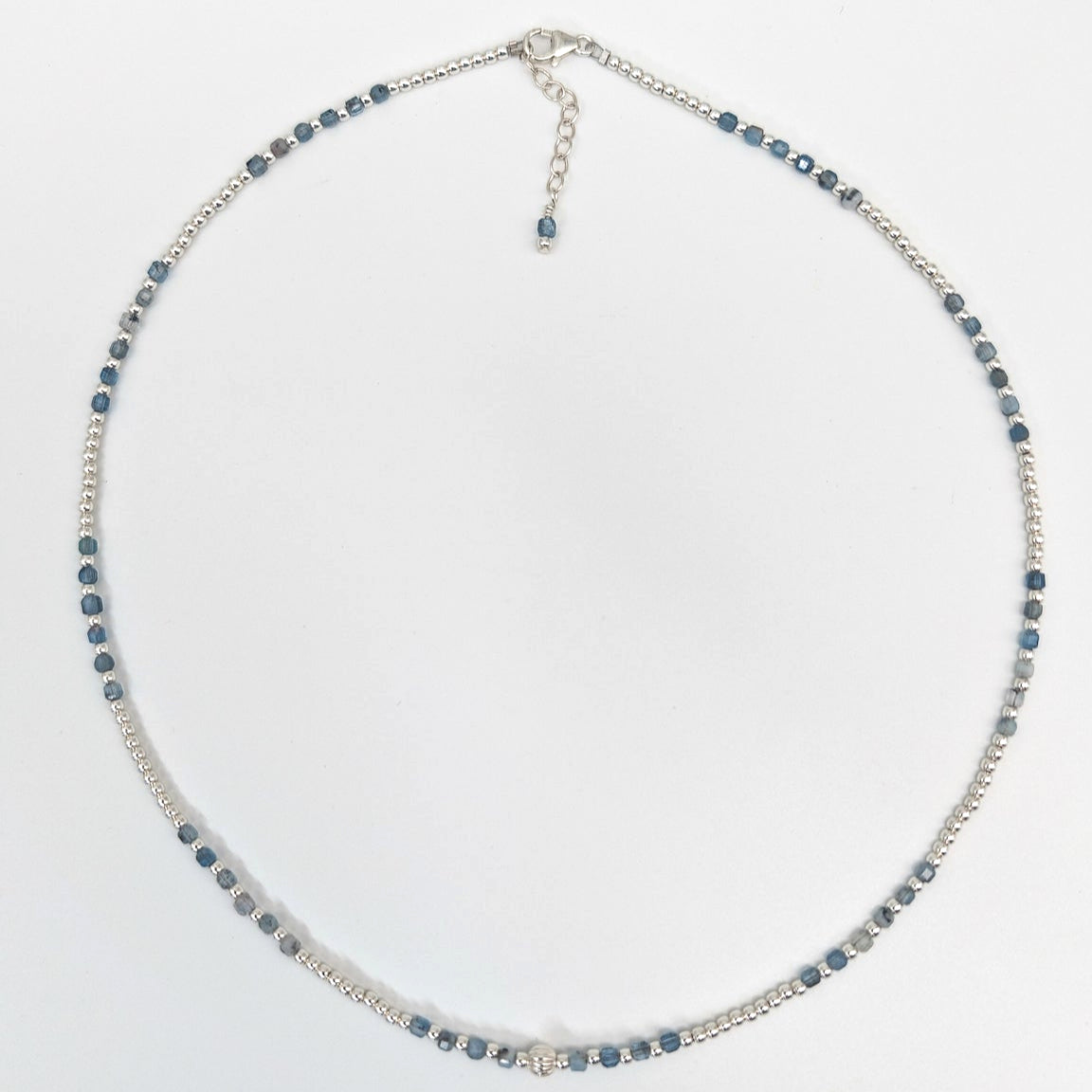 LILY NECKLACE