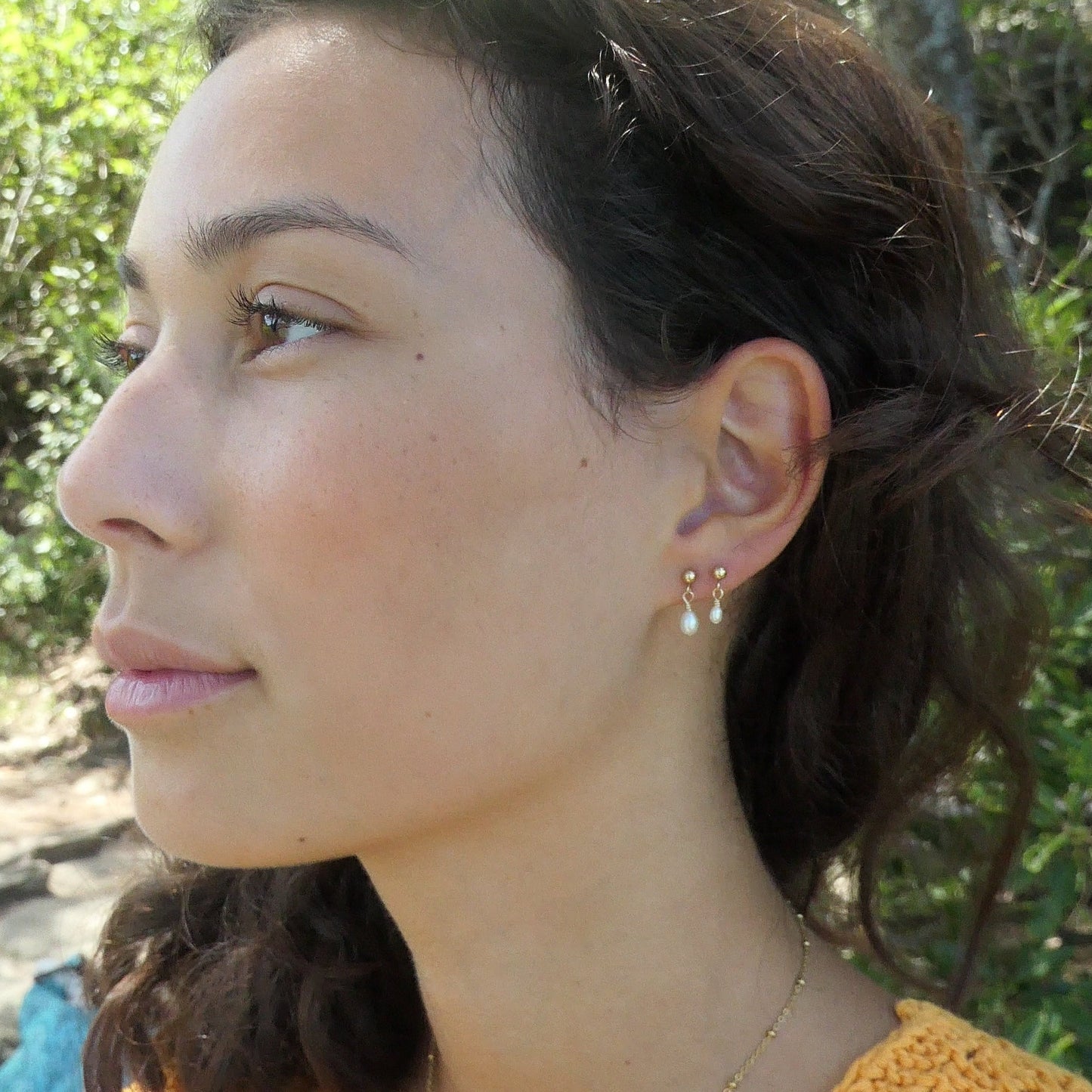 BEA PEARL STUDS